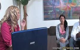 Video de sexo loira gostosa dando pro negro dotado