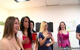 videos porno com as modelos em festa de comemoração